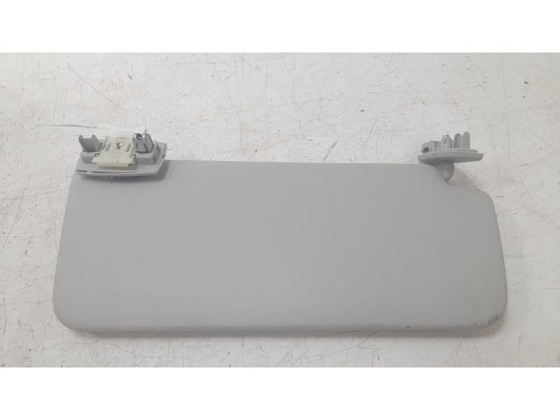 Recambio de parasol izquierdo para mercedes-benz clase gla (x156) gla 180 (156.942) referencia OEM IAM 1768101300  