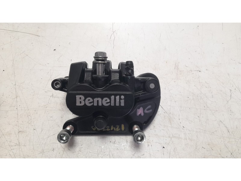 Recambio de pinza de freno delantera derecha para benelli trk 702x referencia OEM IAM 45600P180021  