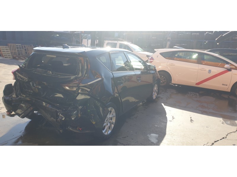 toyota auris del año 2018