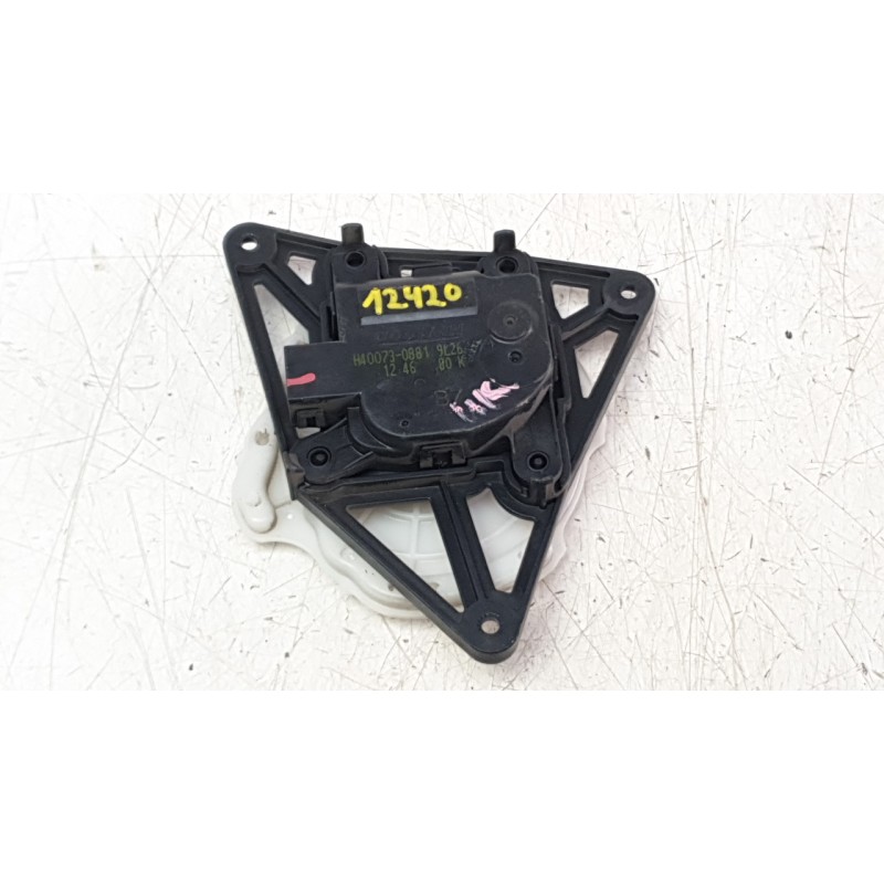 Recambio de motor trampilla calefaccion para kia rio iv (yb, sc, fb) 1.25 referencia OEM IAM H400730881  