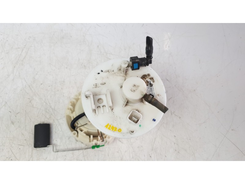 Recambio de bomba combustible para kia rio iv (yb, sc, fb) 1.25 referencia OEM IAM 31120H8100  