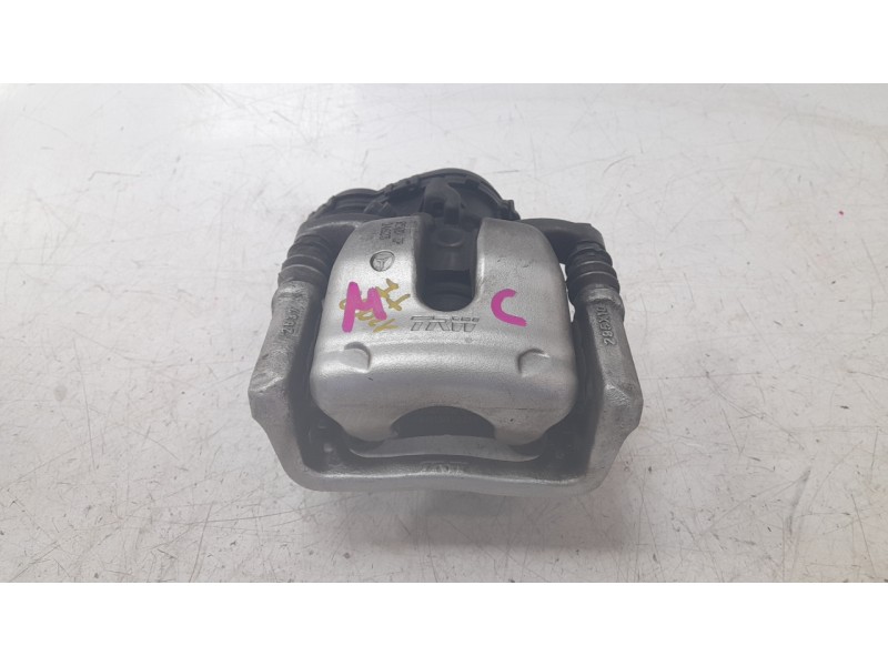 Recambio de pinza de freno trasera izquierda para mercedes-benz clase gla (x156) gla 180 (156.942) referencia OEM IAM A246423239