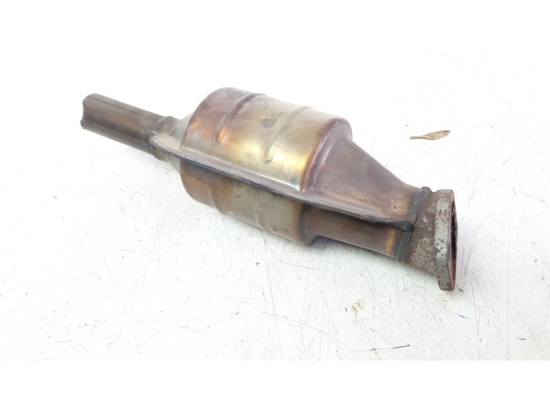Recambio de catalizador para kia rio iv (yb, sc, fb) 1.25 referencia OEM IAM U03290  