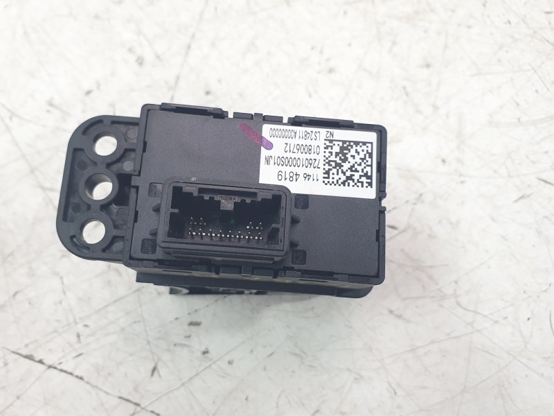 Recambio de palanca freno para mg zs 1.5 hybrid+ referencia OEM IAM 11464819  
