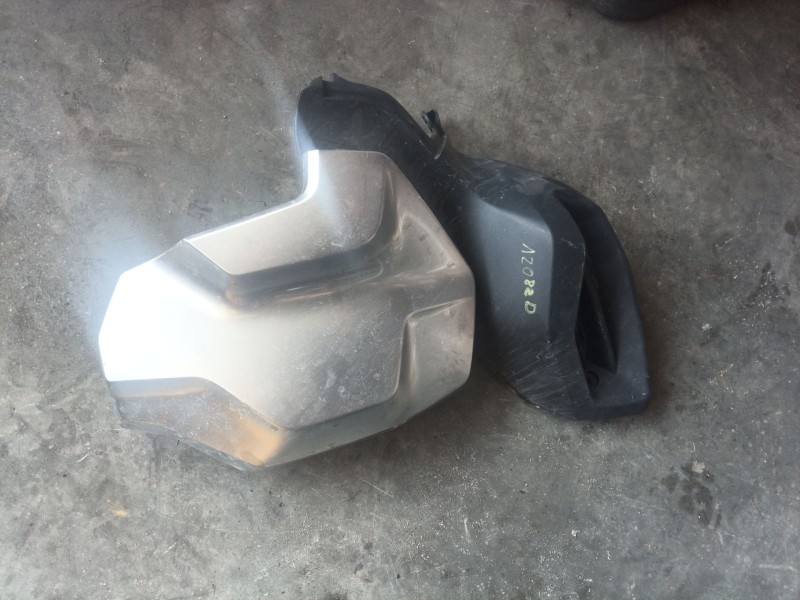 Recambio de moldura para bmw r 1250 r 1250 gs adventure referencia OEM IAM 46638559590  