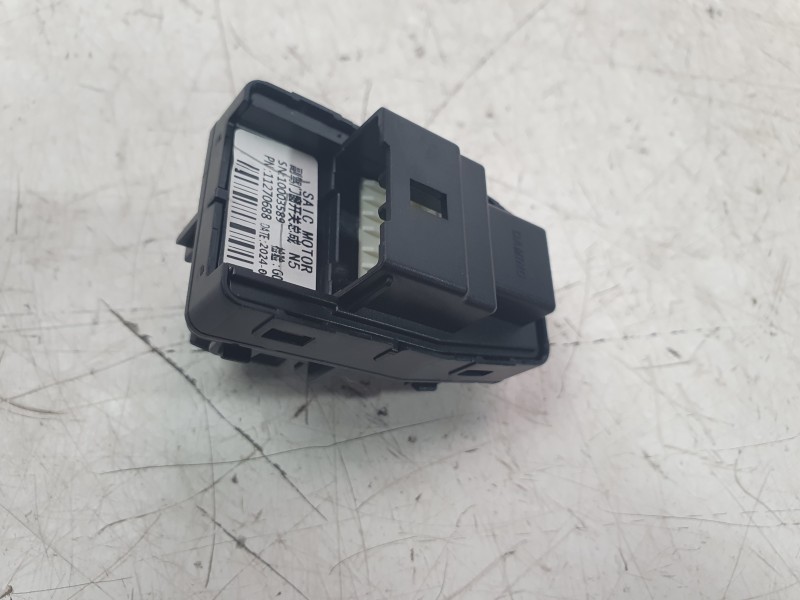 Recambio de mando elevalunas delantero derecho para mg zs 1.5 hybrid+ referencia OEM IAM 10003589  
