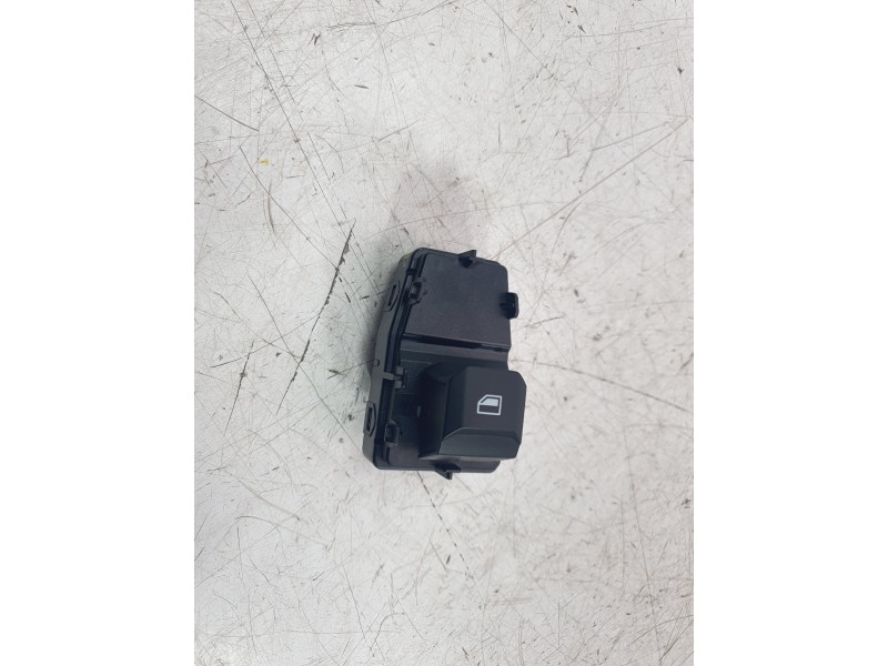 Recambio de mando elevalunas trasero derecho para mg zs 1.5 hybrid+ referencia OEM IAM 10003589  