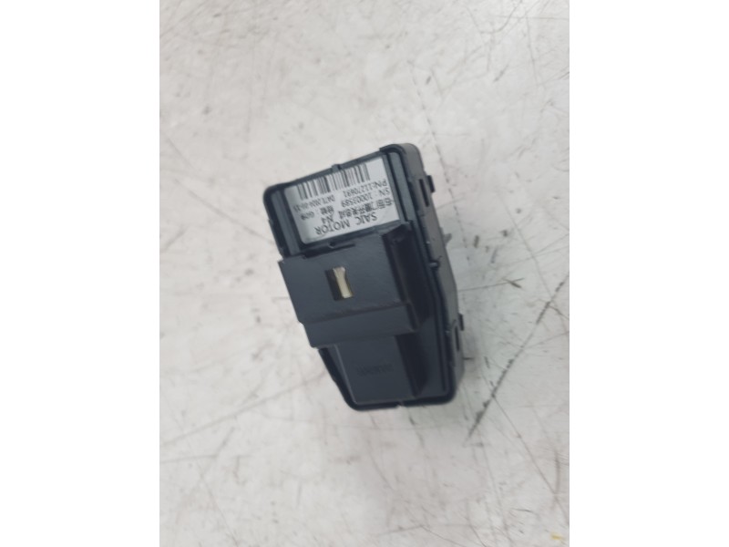 Recambio de mando elevalunas trasero derecho para mg zs 1.5 hybrid+ referencia OEM IAM 10003589  
