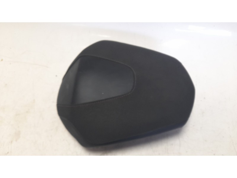 Recambio de asiento trasero para ktm super duke 1290 super duke r referencia OEM IAM 6147947000  