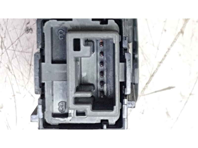 Recambio de interruptor para toyota corolla fastback (_e21_) 1.8 hybrid (zwe211) referencia OEM IAM 195020  
