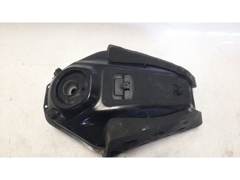 Recambio de deposito combustible para yamaha xsr 700 referencia OEM IAM B34241100100  