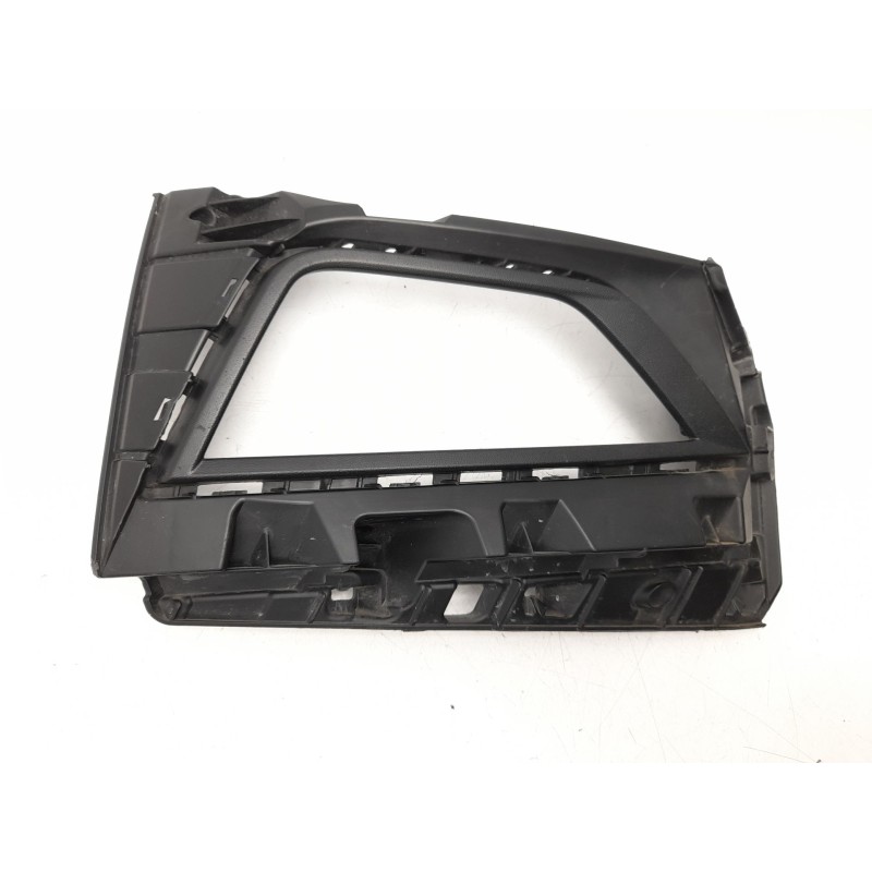 Recambio de rejilla paragolpes derecha para volkswagen polo vi (aw1, bz1, ae1) 1.0 tsi referencia OEM IAM 2G0853666G9B9  1072378