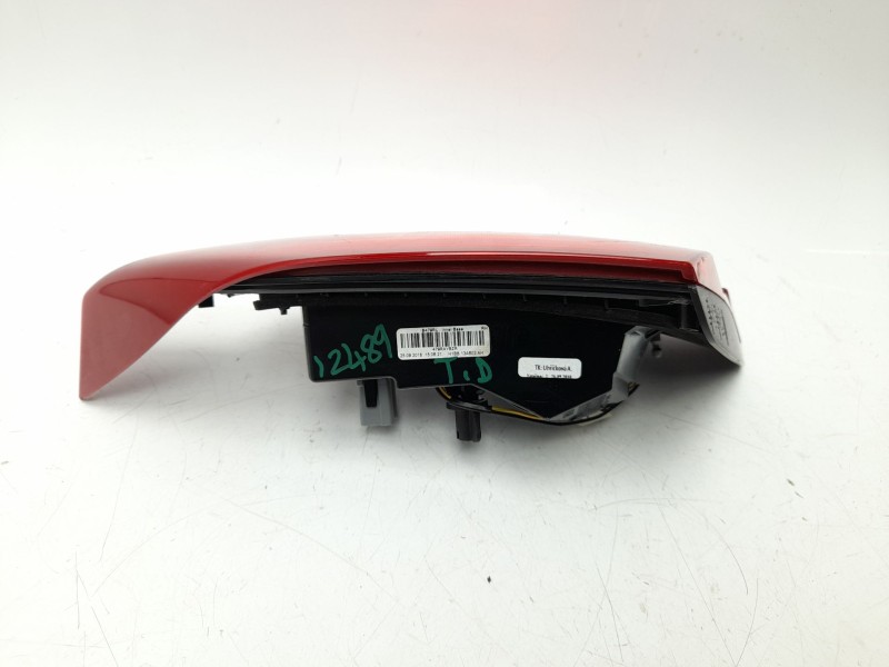 Recambio de piloto trasero derecho interior para ford fiesta vii (hj, hf) 1.0 ecoboost referencia OEM IAM H1BB13A602AH  