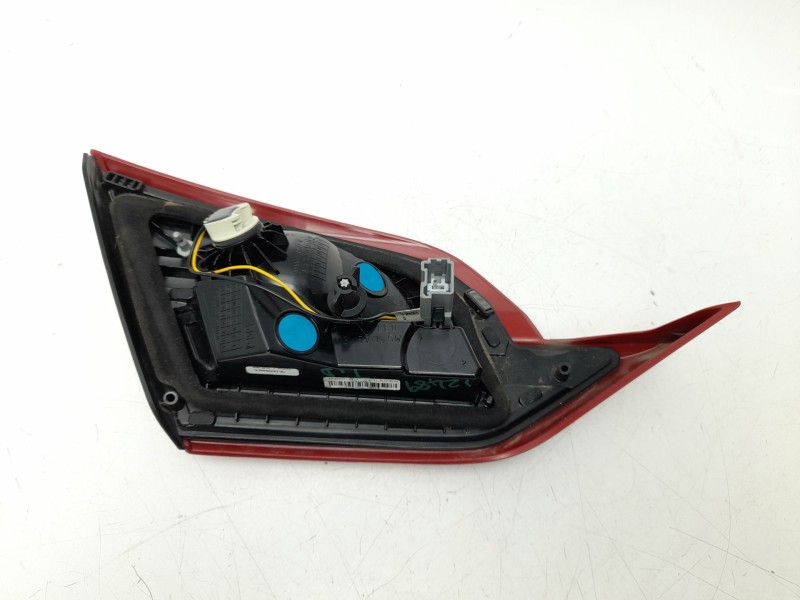 Recambio de piloto trasero derecho interior para ford fiesta vii (hj, hf) 1.0 ecoboost referencia OEM IAM H1BB13A602AH  