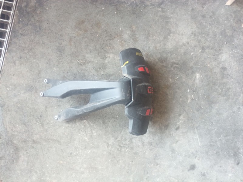 Recambio de guardabarros trasero para bmw r 1250 r 1250 gs adventure referencia OEM IAM 46628533657  