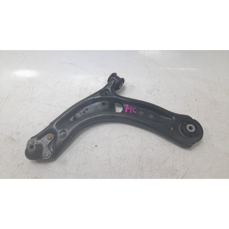 Recambio de brazo suspension inferior delantero izquierdo para skoda octavia iv (nx3, nn3, pv3) 2.0 tdi referencia OEM IAM 5WA40