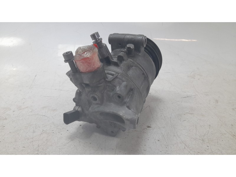 Recambio de compresor aire acondicionado para skoda octavia iv (nx3, nn3, pv3) 2.0 tdi referencia OEM IAM 3Q0816803D  CAF260137V