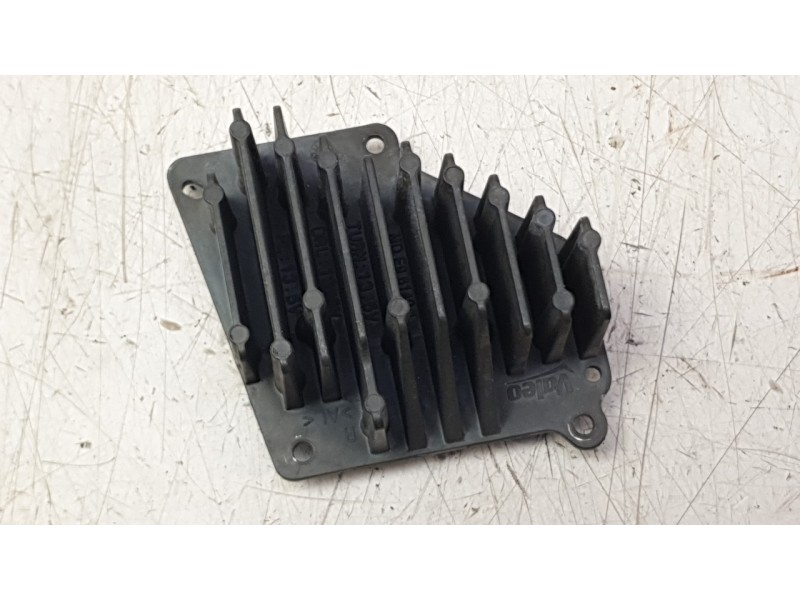 Recambio de modulo electronico para toyota corolla fastback (_e21_) 1.8 hybrid (zwe211) referencia OEM IAM L720176 2260146F65 