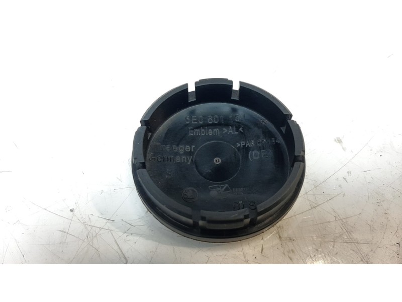 Recambio de tapacubos para skoda superb combi (3v5) 2.0 tdi referencia OEM IAM 5E0601151  