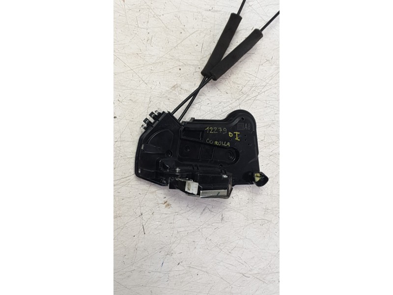 Recambio de cerradura puerta delantera izquierda para toyota corolla fastback (_e21_) 1.8 hybrid (zwe211) referencia OEM IAM 690