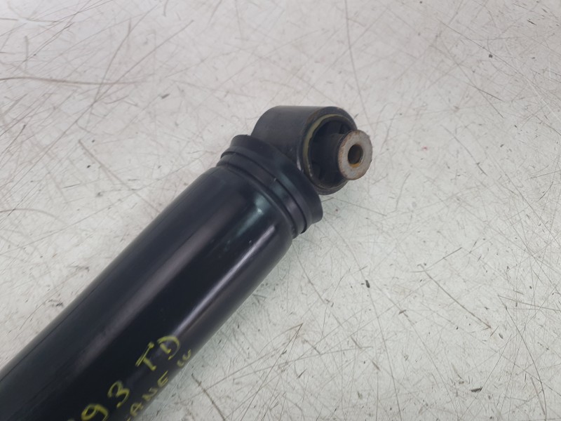 Recambio de amortiguador trasero derecho para renault megane iv hatchback (b9a/m/n_) 1.5 blue dci 115 (b9a6) referencia OEM IAM 