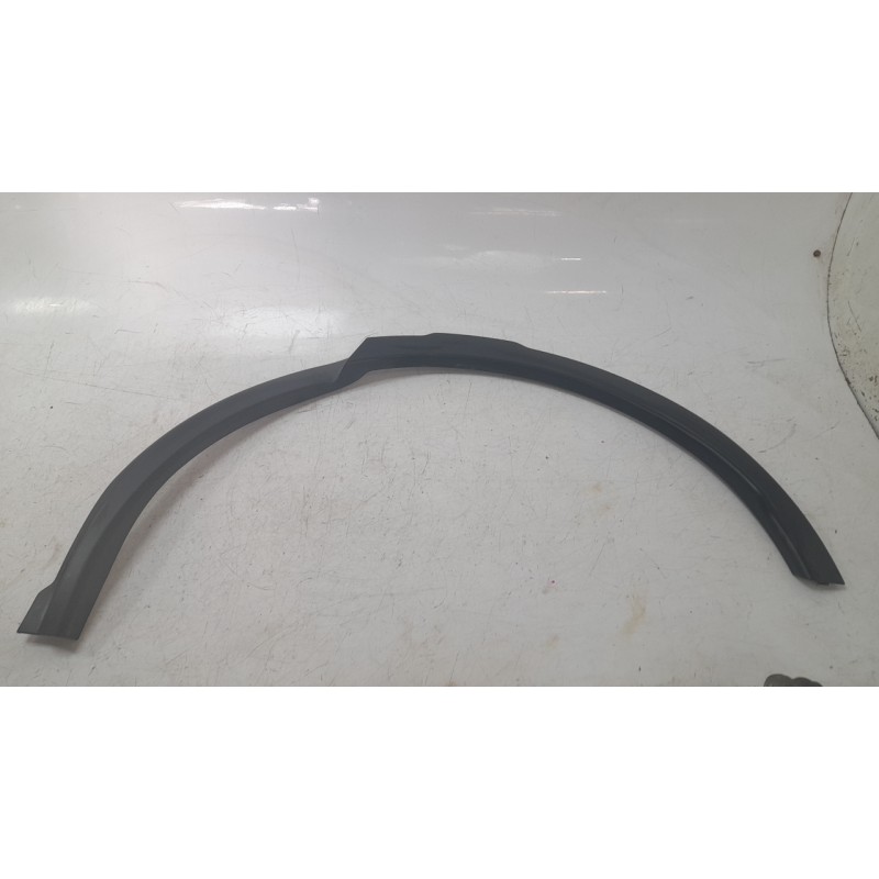 Recambio de aletin trasero izquierdo para land rover discovery sport (l550) 2.0 d 4x4 referencia OEM IAM FK72290E23  
