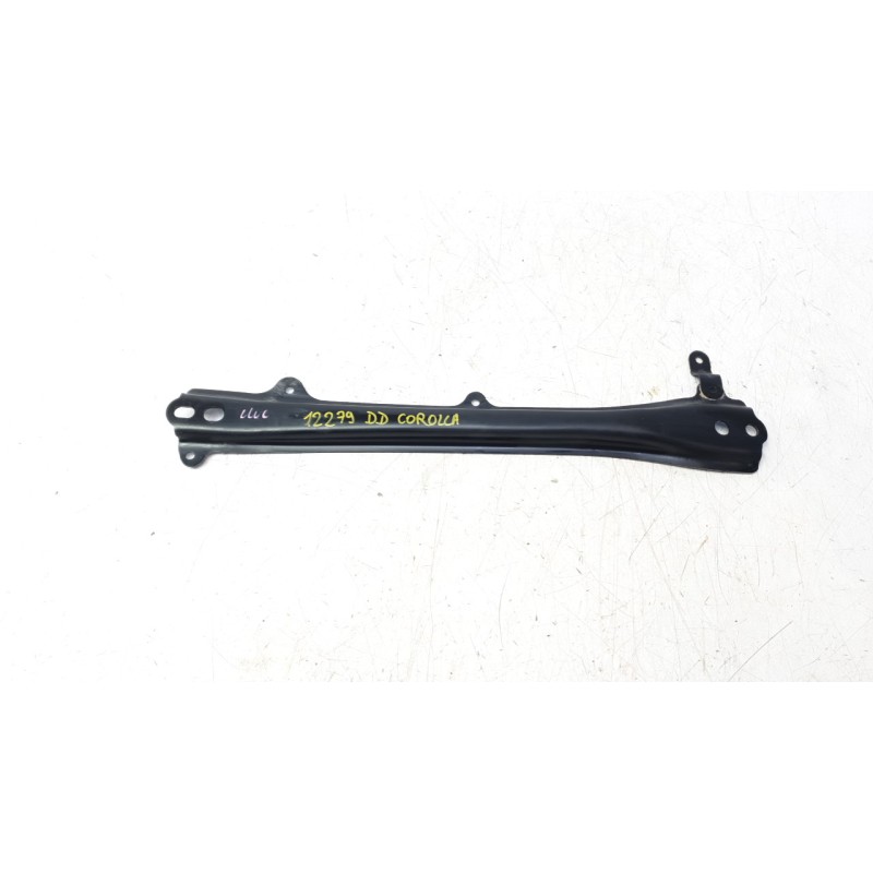 Recambio de travesaño inferior para toyota corolla fastback (_e21_) 1.8 hybrid (zwe211) referencia OEM IAM 5110702110  