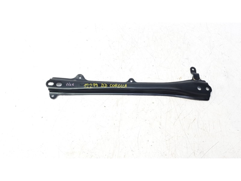 Recambio de travesaño inferior para toyota corolla fastback (_e21_) 1.8 hybrid (zwe211) referencia OEM IAM 5110702110  