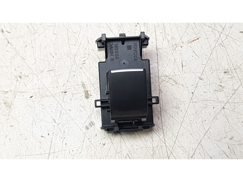 Recambio de mando elevalunas trasero izquierdo para toyota corolla fastback (_e21_) 1.8 hybrid (zwe211) referencia OEM IAM 84810