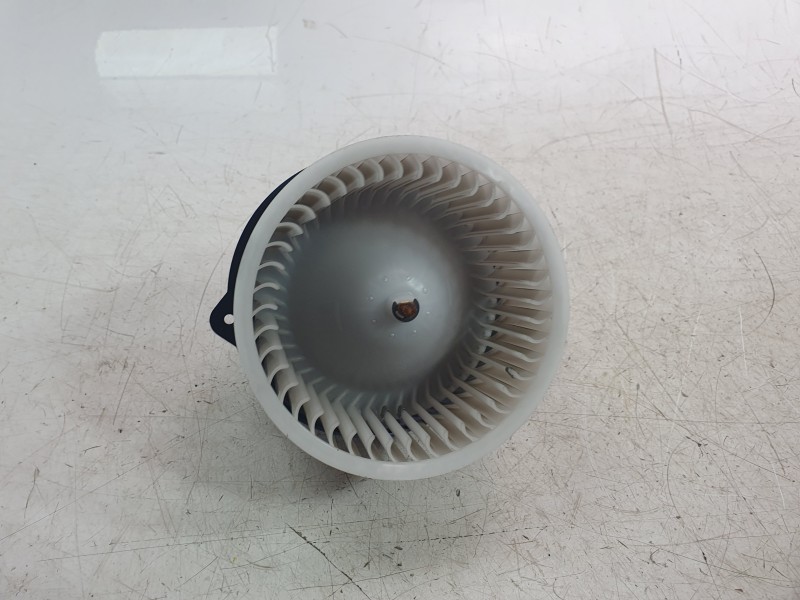 Recambio de ventilador calefaccion para kia xceed 1.0 t-gdi 74 kw (100 cv) referencia OEM IAM 97113J7000  