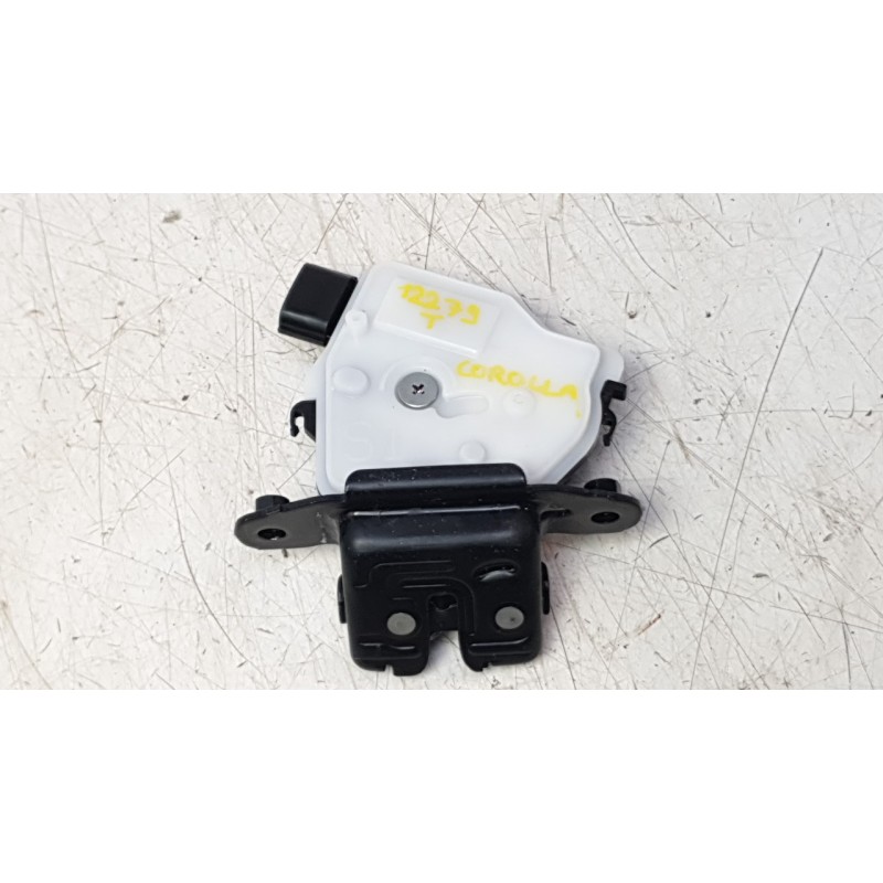 Recambio de cerradura maletero / porton para toyota corolla fastback (_e21_) 1.8 hybrid (zwe211) referencia OEM IAM 6935002100  