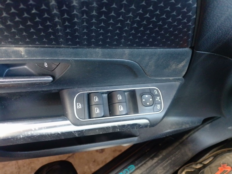 Recambio de mando elevalunas delantero izquierdo para mercedes-benz eqb (x243) eqb 250+ (243.602) referencia OEM IAM   
