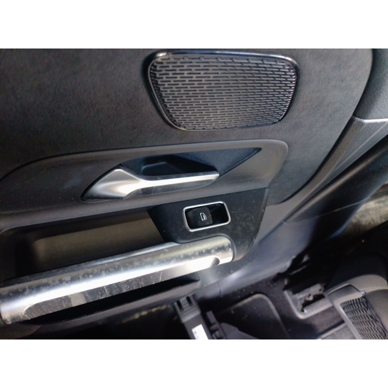 Recambio de mando elevalunas trasero izquierdo para mercedes-benz eqb (x243) eqb 250+ (243.602) referencia OEM IAM   