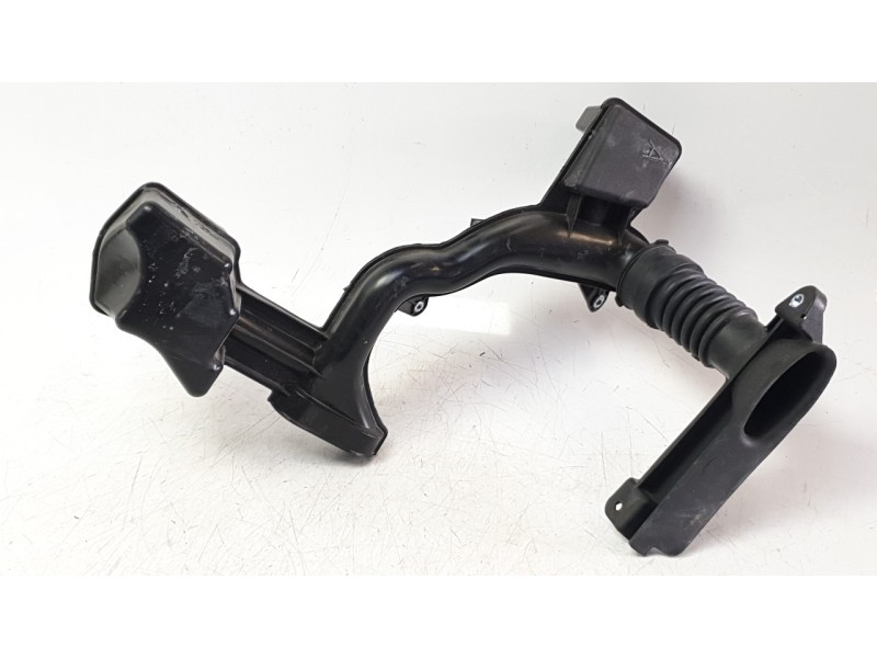Recambio de tubo aspiracion admision para toyota corolla fastback (_e21_) 1.8 hybrid (zwe211) referencia OEM IAM 17751OT340  