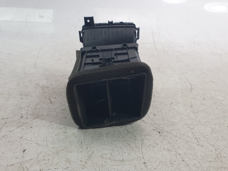 Recambio de aireador izquierdo para kia xceed 1.0 t-gdi 74 kw (100 cv) referencia OEM IAM 97480J7AA0  