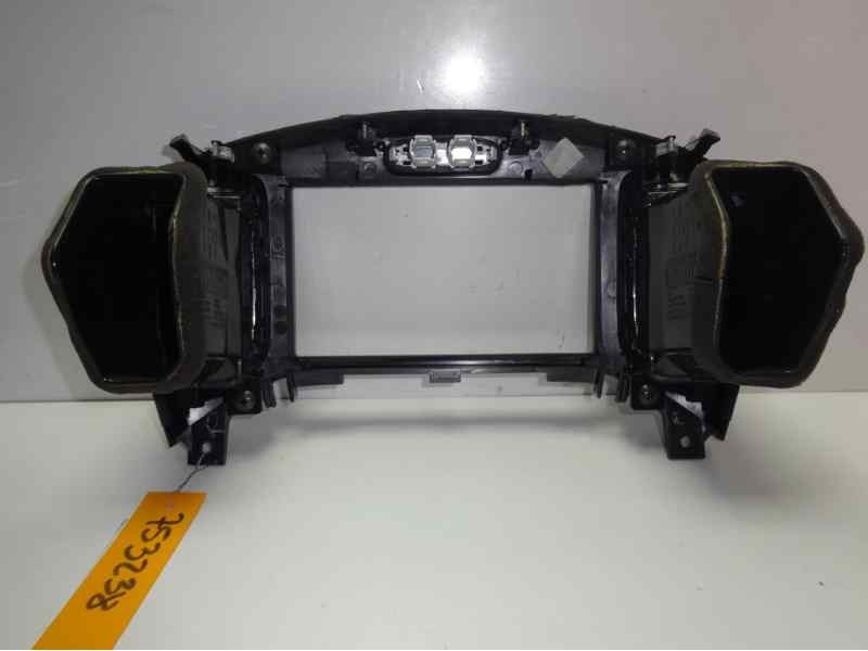 Recambio de rejilla aireadora para nissan juke (f15) acenta referencia OEM IAM 682601KE0A  