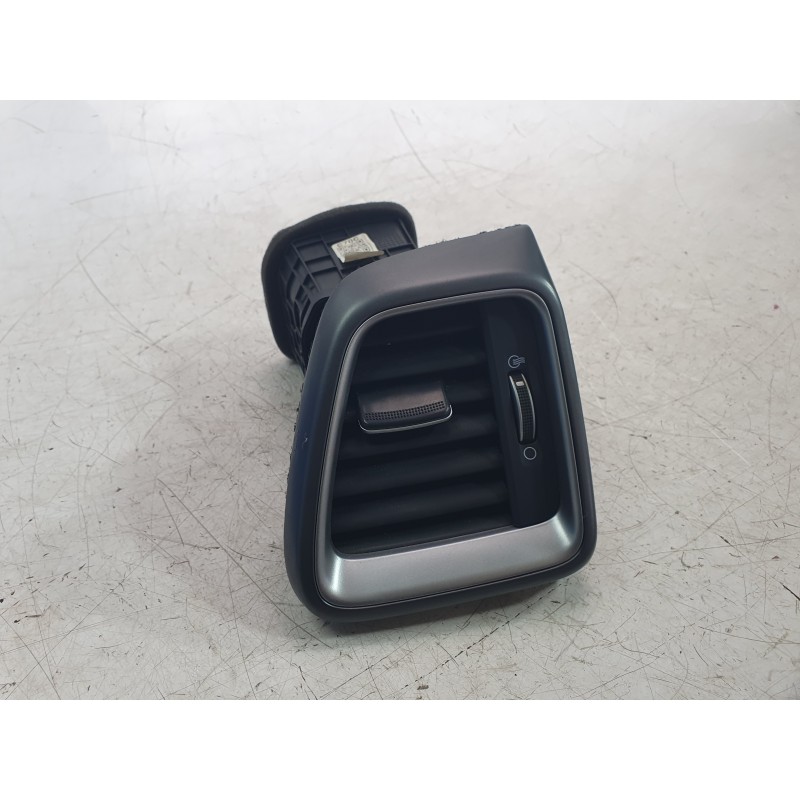 Recambio de aireador derecho para kia xceed 1.0 t-gdi 74 kw (100 cv) referencia OEM IAM 97490J7000  