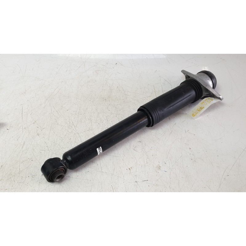 Recambio de amortiguador trasero derecho para toyota corolla fastback (_e21_) 1.8 hybrid (zwe211) referencia OEM IAM 4853002M20 