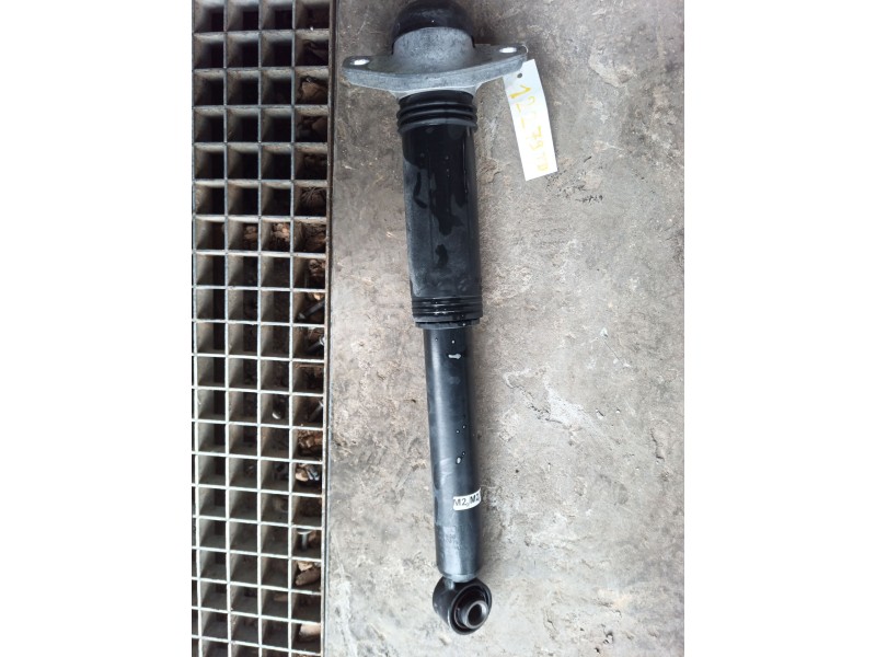 Recambio de amortiguador trasero derecho para toyota corolla fastback (_e21_) 1.8 hybrid (zwe211) referencia OEM IAM 4853002M20 