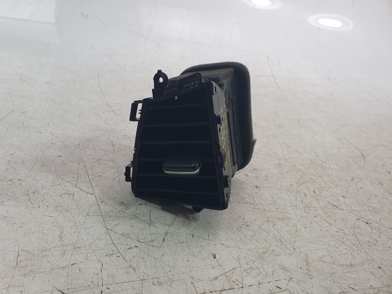 Recambio de aireador central derecho para kia xceed 1.0 t-gdi 74 kw (100 cv) referencia OEM IAM 97420J7AA0  