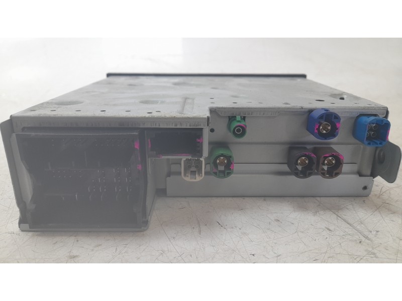 Recambio de sistema audio / radio cd para audi q3 sportback (f3n) 35 tdi referencia OEM IAM 82A035010B  