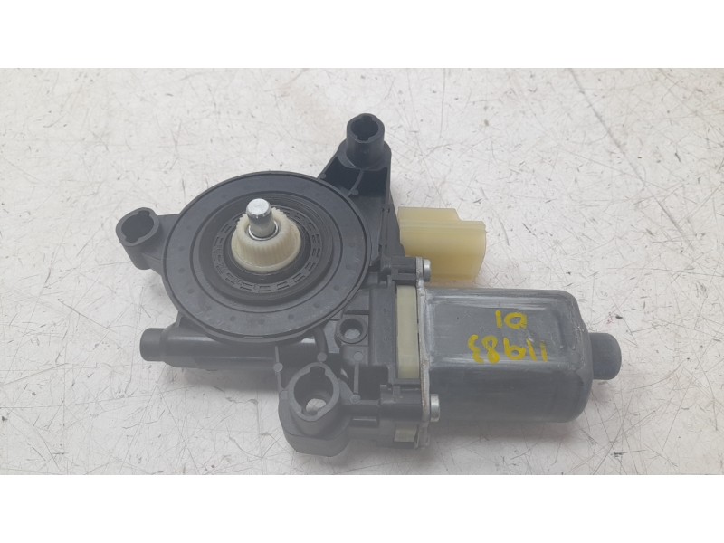 Recambio de motor elevalunas delantero izquierdo para ford kuga titanium referencia OEM IAM CM0940700 0130822088 