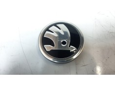Recambio de tapacubos para skoda superb combi (3v5) 2.0 tdi referencia OEM IAM 5E0601151  