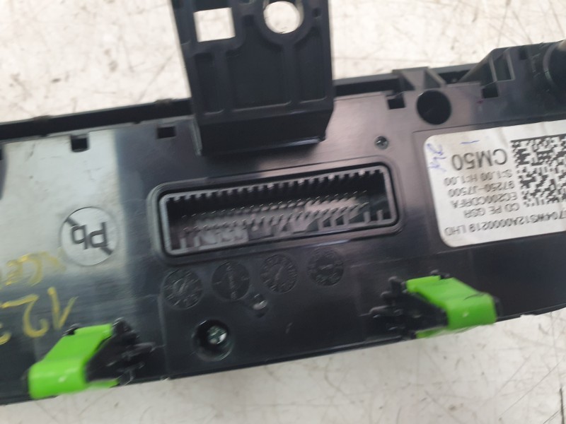Recambio de mando climatizador para kia xceed 1.0 t-gdi 74 kw (100 cv) referencia OEM IAM 97250J7500  