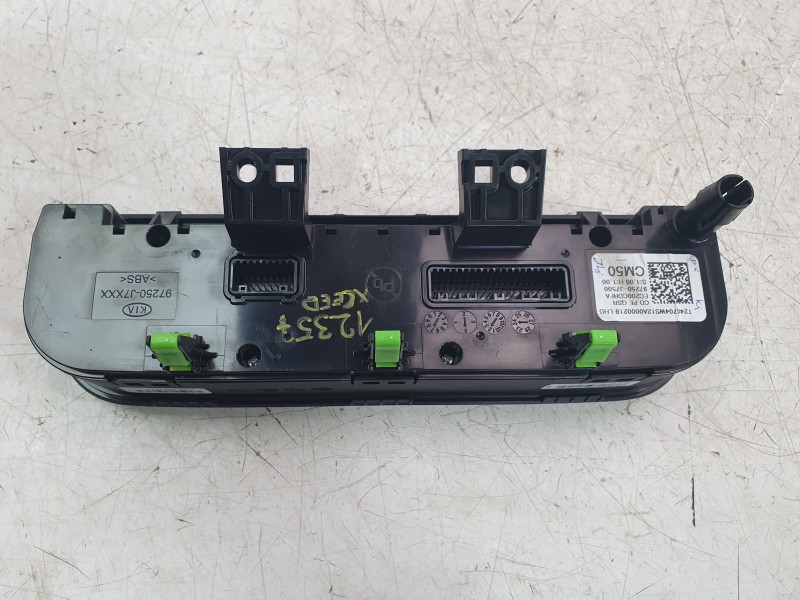 Recambio de mando climatizador para kia xceed 1.0 t-gdi 74 kw (100 cv) referencia OEM IAM 97250J7500  