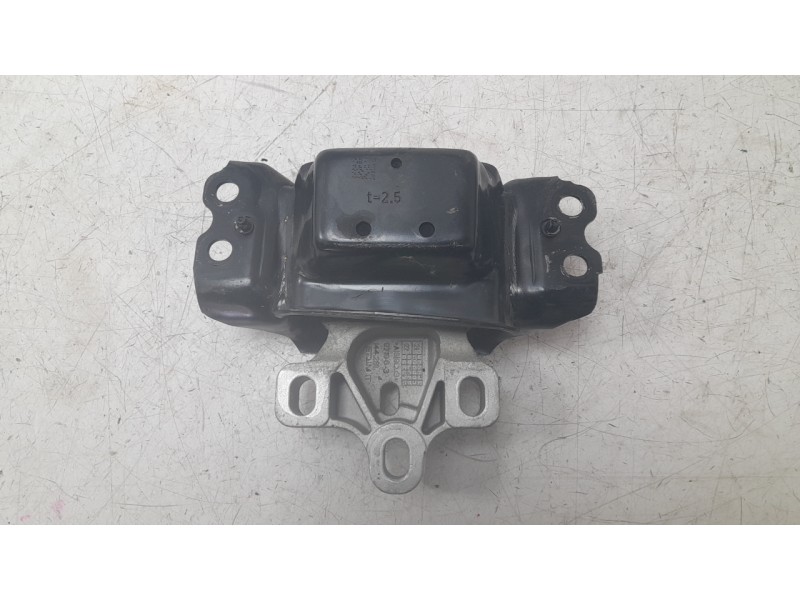 Recambio de soporte motor izquierdo para audi q3 sportback (f3n) 35 tdi referencia OEM IAM 5QA199555C  ZPSVW094