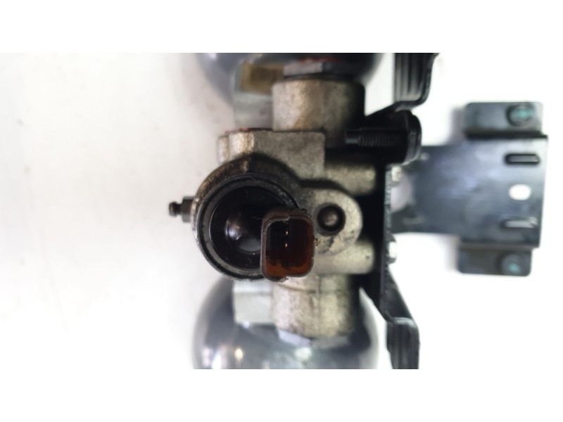 Recambio de acumulador central amortiguacion para citroën c5 iii (rd_) 2.0 hdi 140 referencia OEM IAM 96835260  
