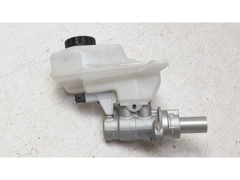 Recambio de bomba freno para toyota corolla fastback (_e21_) 1.8 hybrid (zwe211) referencia OEM IAM 4720109B20  