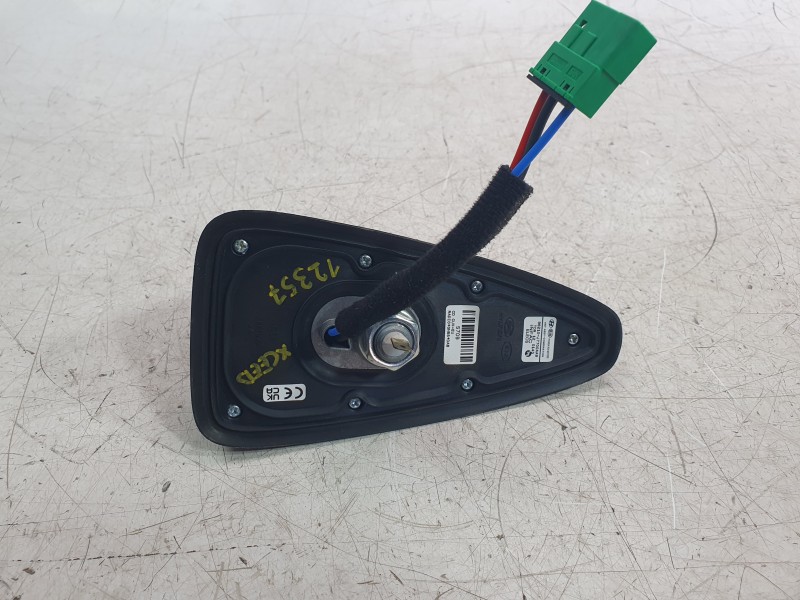 Recambio de antena para kia xceed 1.0 t-gdi 74 kw (100 cv) referencia OEM IAM 96210J75001K  