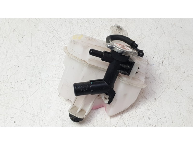 Recambio de deposito expansion para toyota corolla fastback (_e21_) 1.8 hybrid (zwe211) referencia OEM IAM 164700T100  